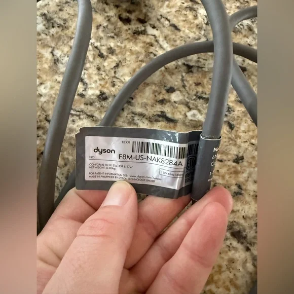 Dyson Supersonic™ hair dryer (Fuchsia) with Concentrator Attachment HD07 - Picture 2 of 8